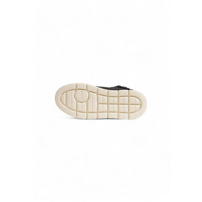 Zapatillas de cuero negras