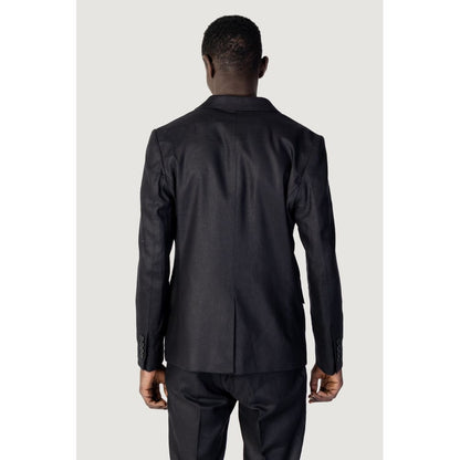 Traje de lino negro