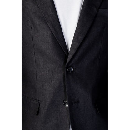 Traje de lino negro