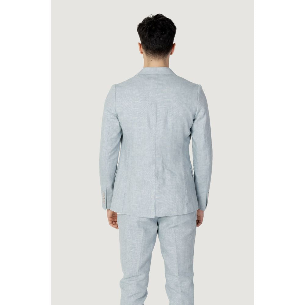 Traje de lino verde