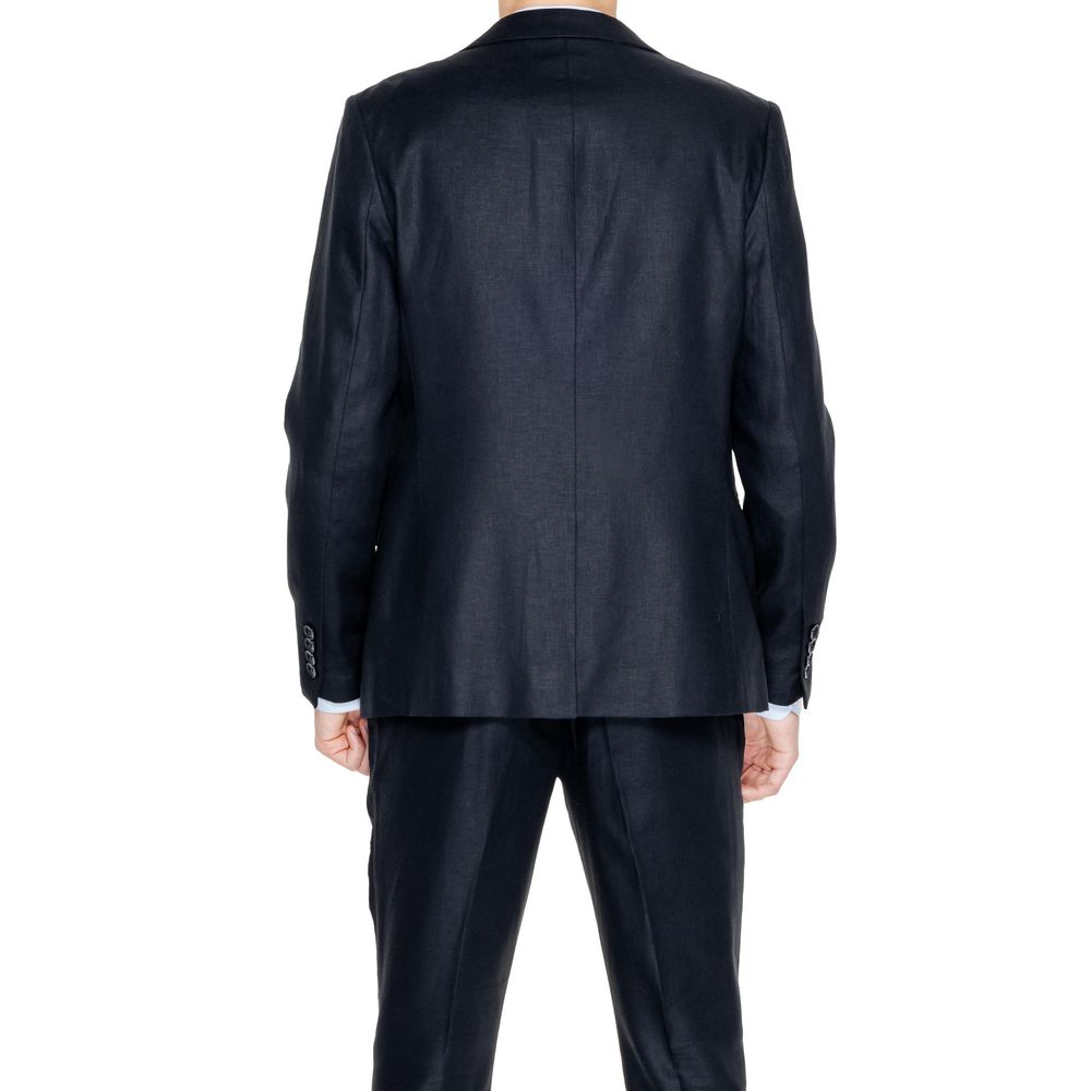 Traje de lino negro