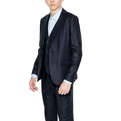 Traje de lino negro