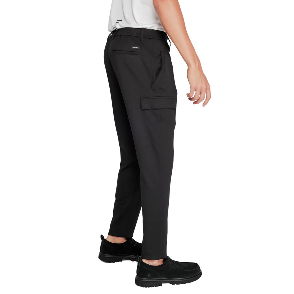 Vaqueros y pantalones de poliéster negro