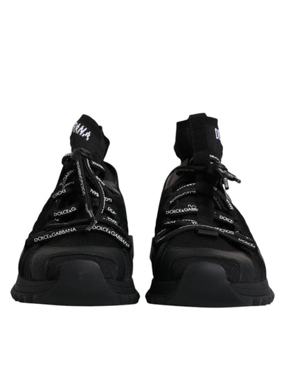 Zapatillas deportivas negras con el logo de Sorrento para hombre, calcetines y zapatos.