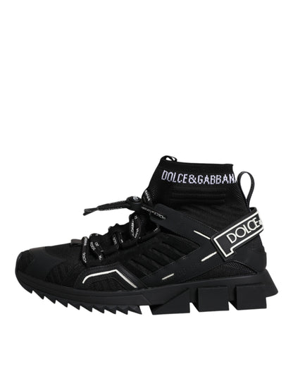 Zapatillas deportivas negras con el logo de Sorrento para hombre, calcetines y zapatos.