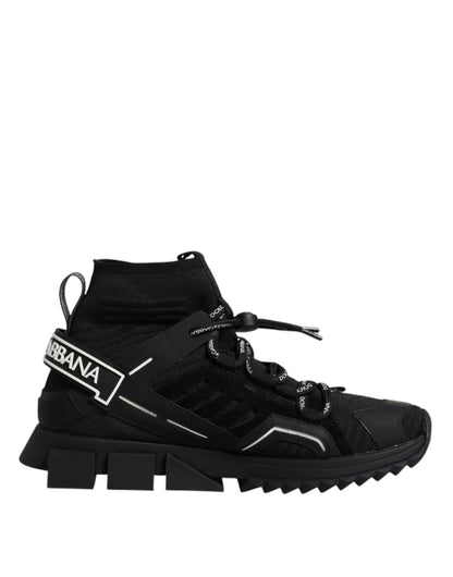 Zapatillas deportivas negras con el logo de Sorrento para hombre, calcetines y zapatos.
