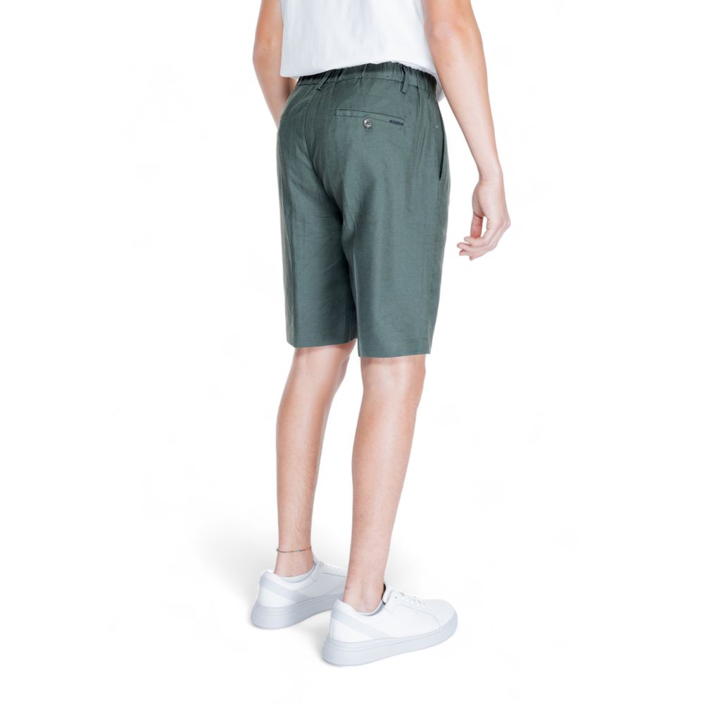 Pantalón corto de lino verde