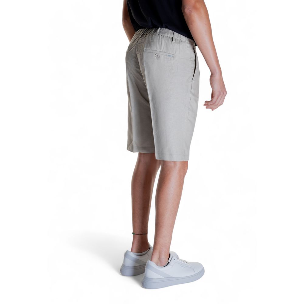 Pantalón corto de lino beige