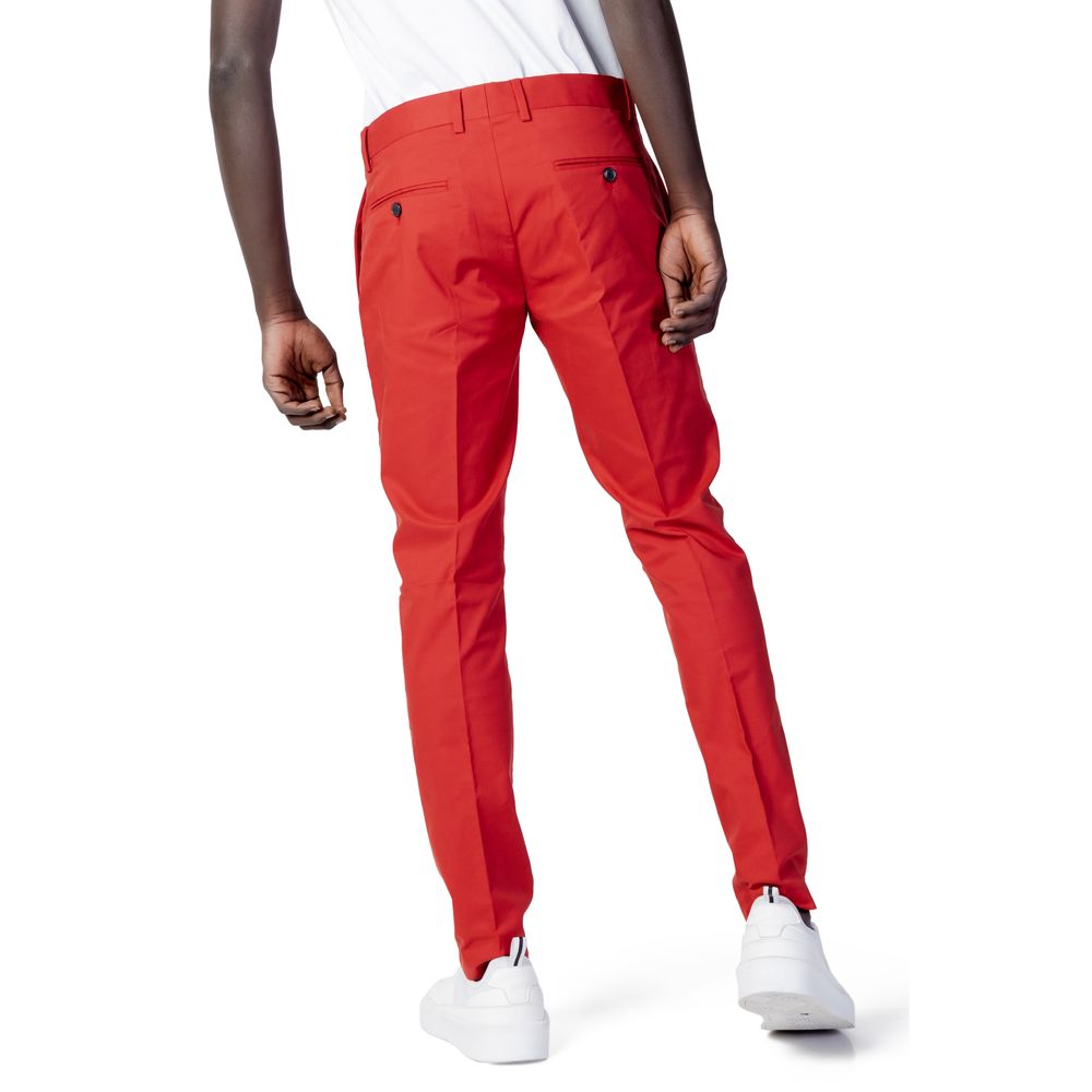 Vaqueros y pantalones de algodón rojo