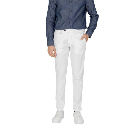 Vaqueros y pantalones de algodón color crema