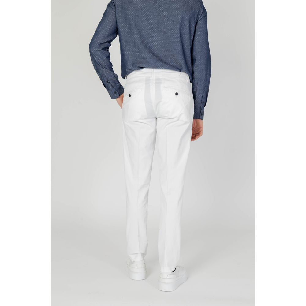 Vaqueros y pantalones de algodón color crema