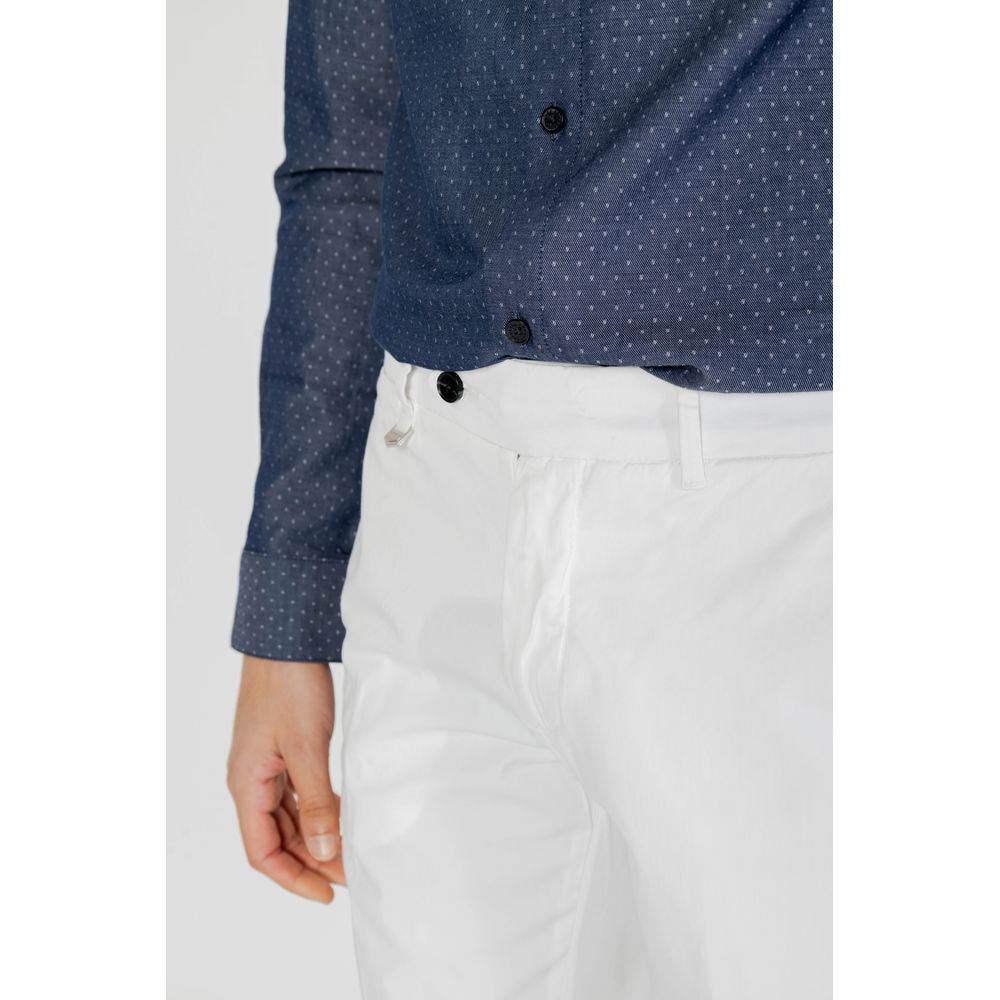 Vaqueros y pantalones de algodón color crema