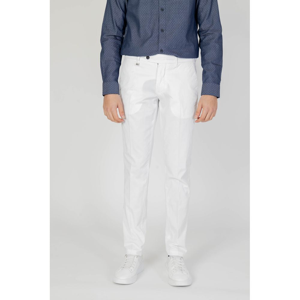 Vaqueros y pantalones de algodón color crema