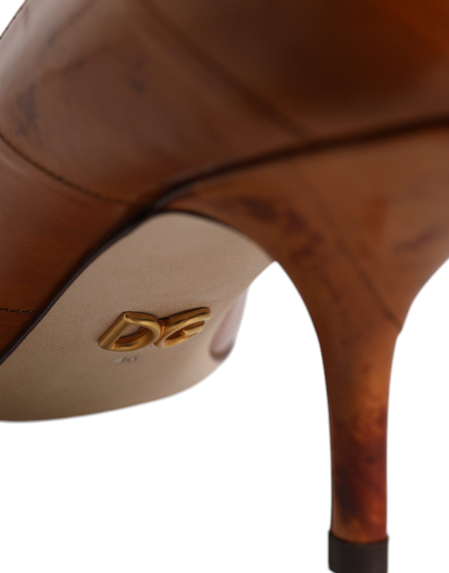Zapatos de tacón bajo de piel marrón
