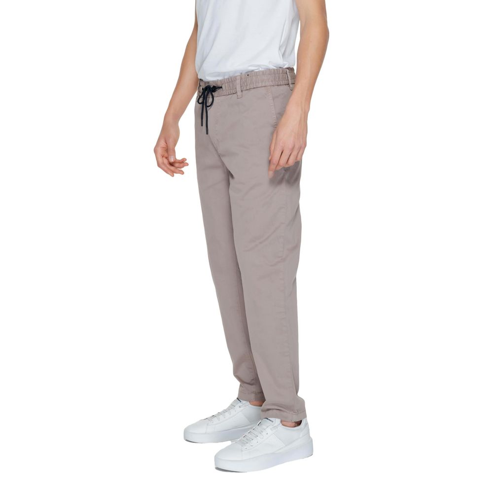 Vaqueros y pantalones de algodón marrón