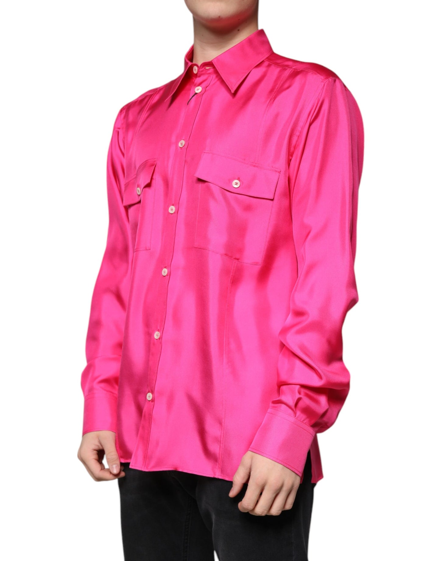 Camisa de seda rosa con cuello y botones para hombre