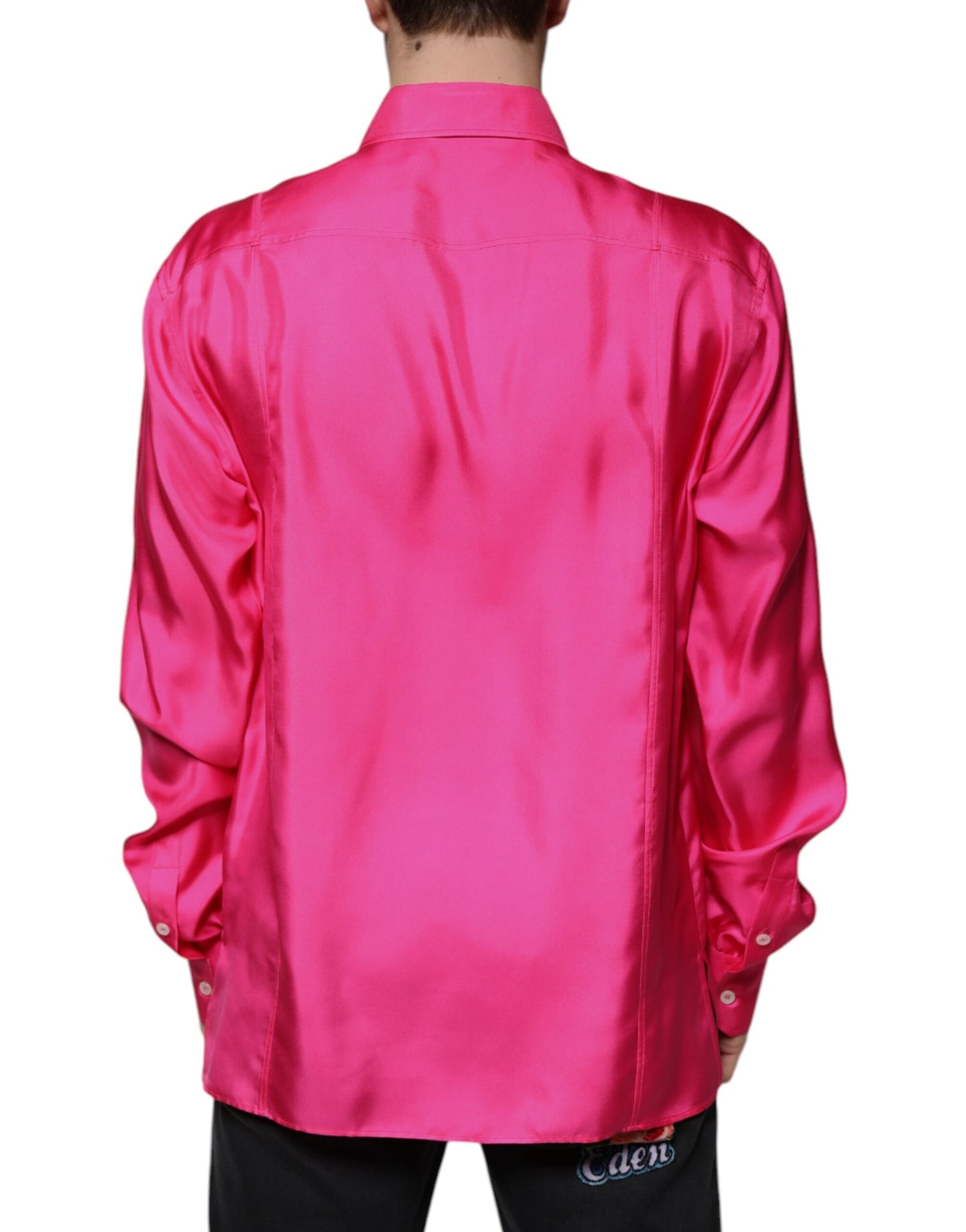 Camisa de seda rosa con cuello y botones para hombre