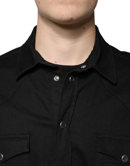 Camisa de algodón negra con cuello y botones