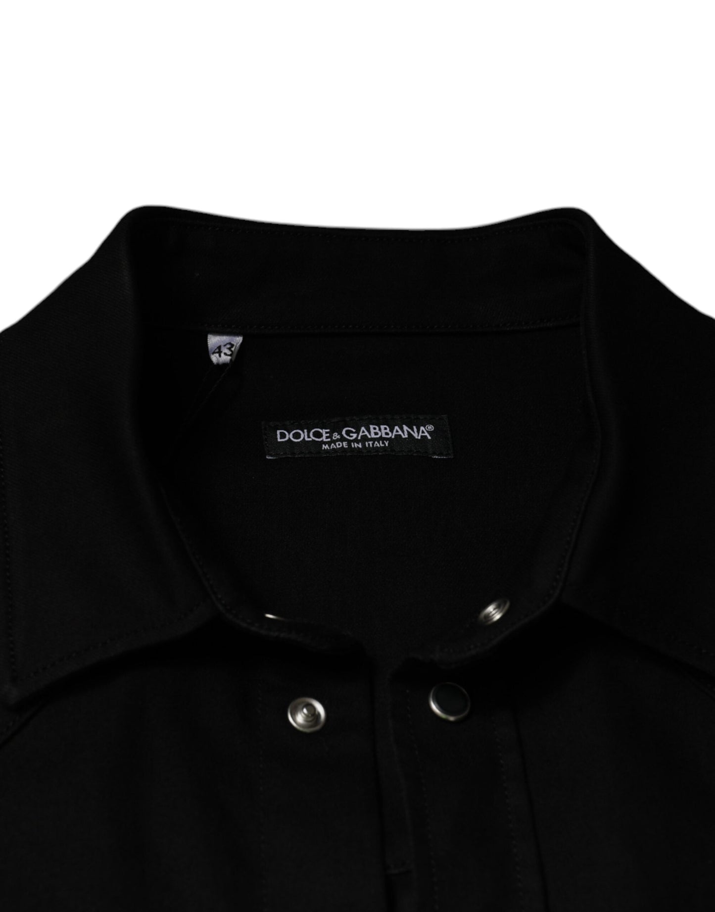 Camisa de algodón negra con cuello y botones