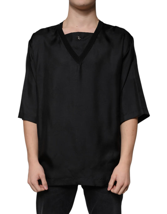 Camiseta negra de algodón con cuello cuadrado y manga corta
