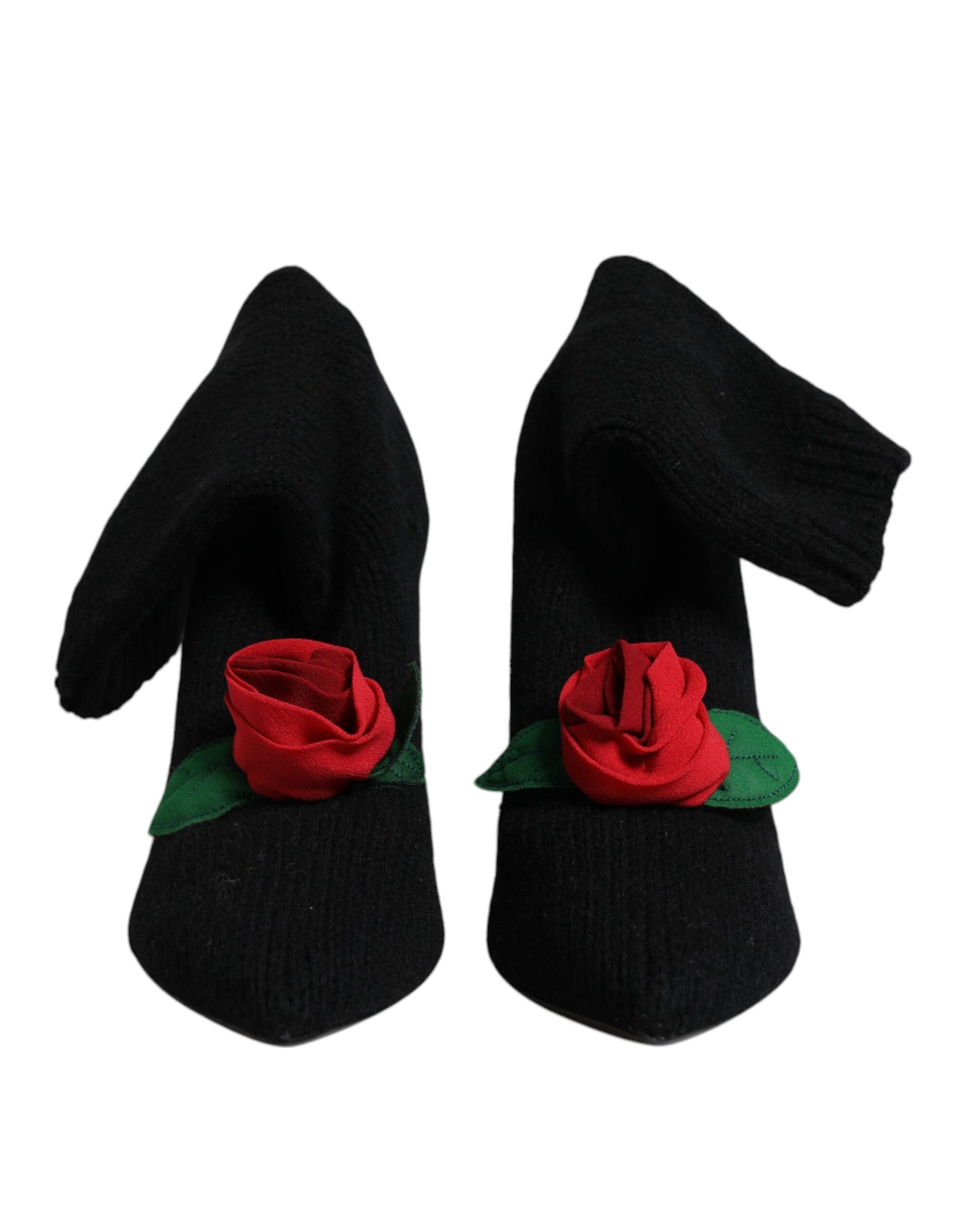 Botas negras de tacón de aguja a media pantorrilla