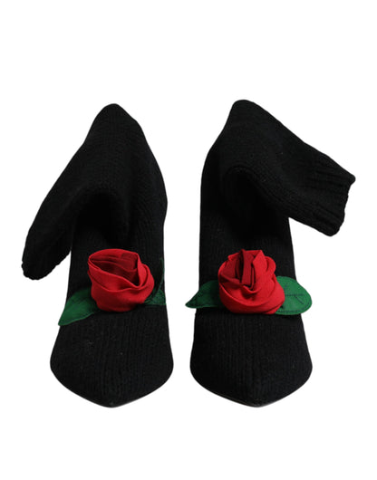 Botas negras de tacón de aguja a media pantorrilla