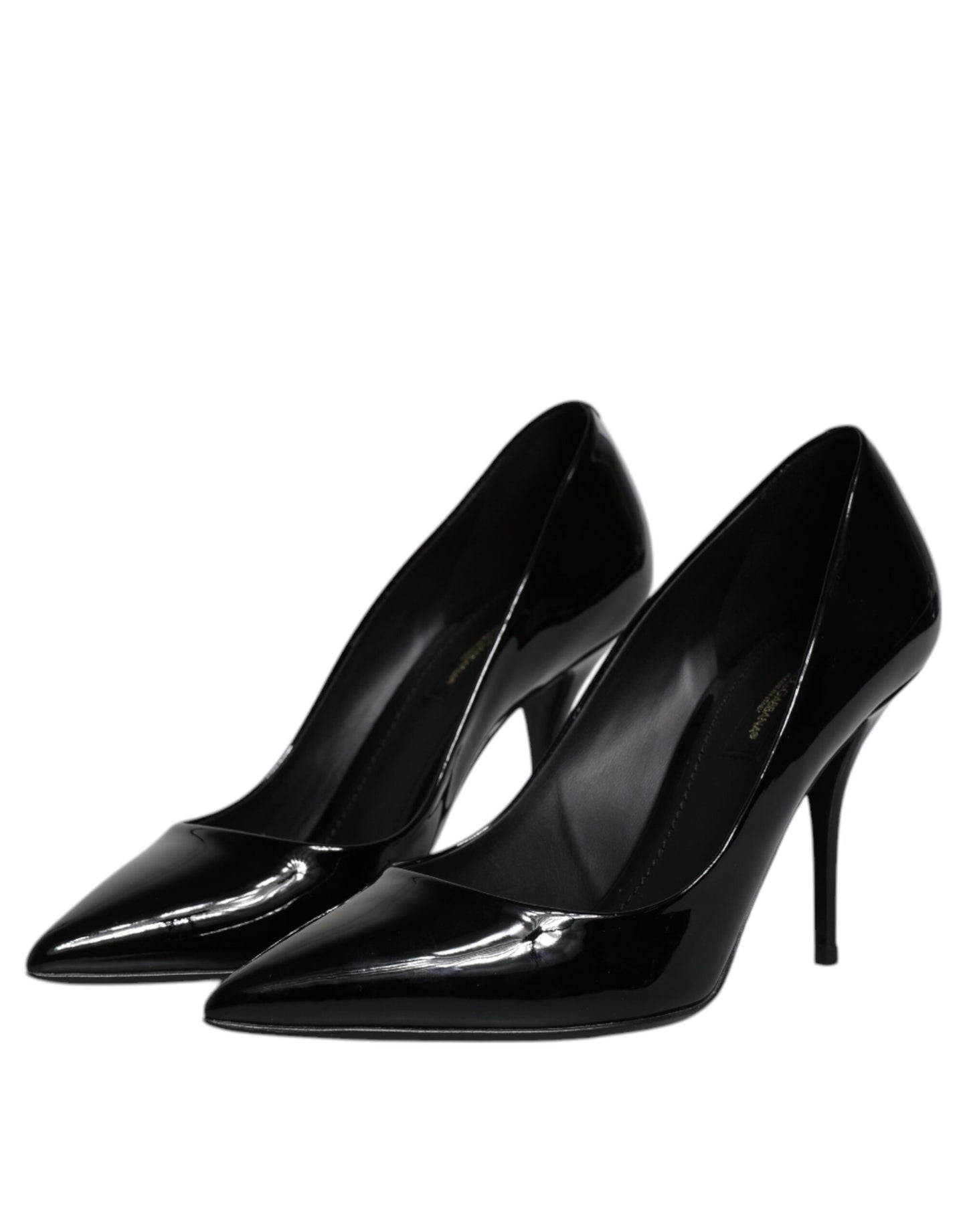 Zapatos de tacón alto de charol negro