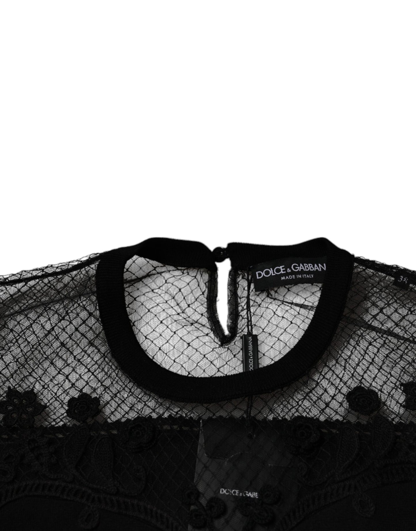 Blusa de manga corta con encaje floral negro