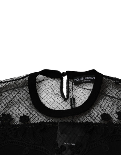 Blusa de manga corta con encaje floral negro
