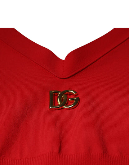 Top corto sin mangas de viscosa roja con cuello halter