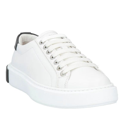 Zapatillas blancas de piel de becerro para hombre