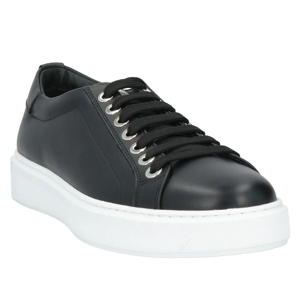 Zapatillas de piel de becerro negra para hombre
