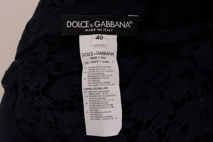 Elegante vestido de encaje floral de corte A
