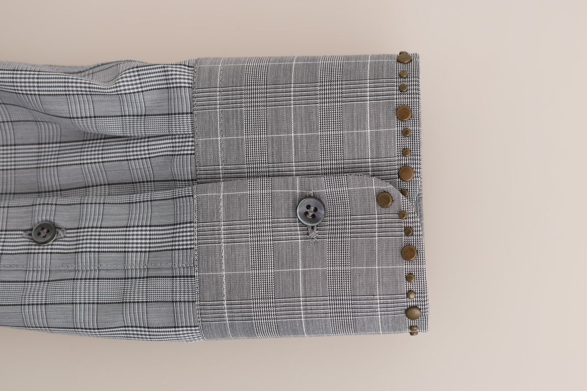 Camisa informal elegante de cuadros grises de corte entallado