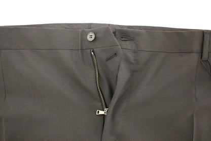 Elegantes pantalones plisados ​​de lana negra