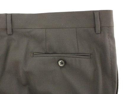 Elegantes pantalones plisados ​​de lana negra