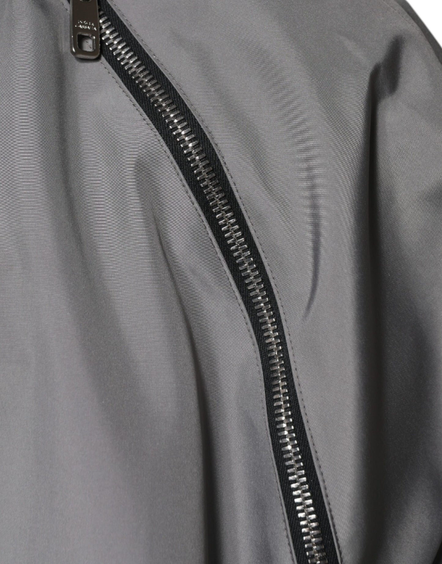 Chaqueta con capucha y cremallera completa de poliéster gris para hombre
