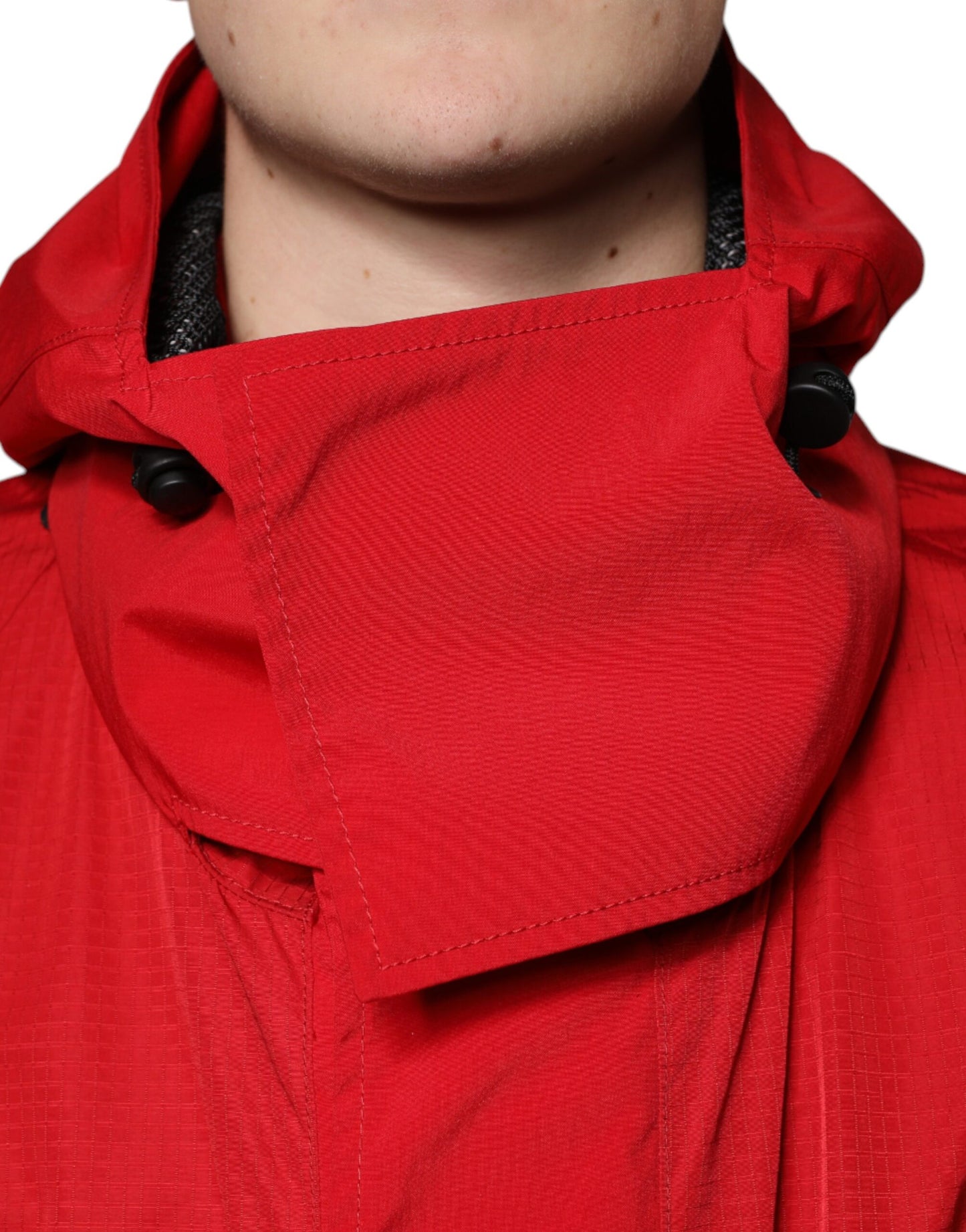 Chaqueta parka con capucha y cremallera completa de nailon rojo para hombre