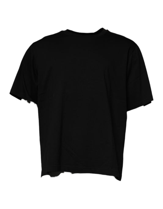 Camiseta negra de manga corta con cuello redondo