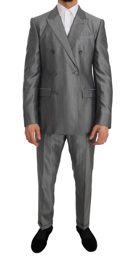 Elegante traje negro cruzado