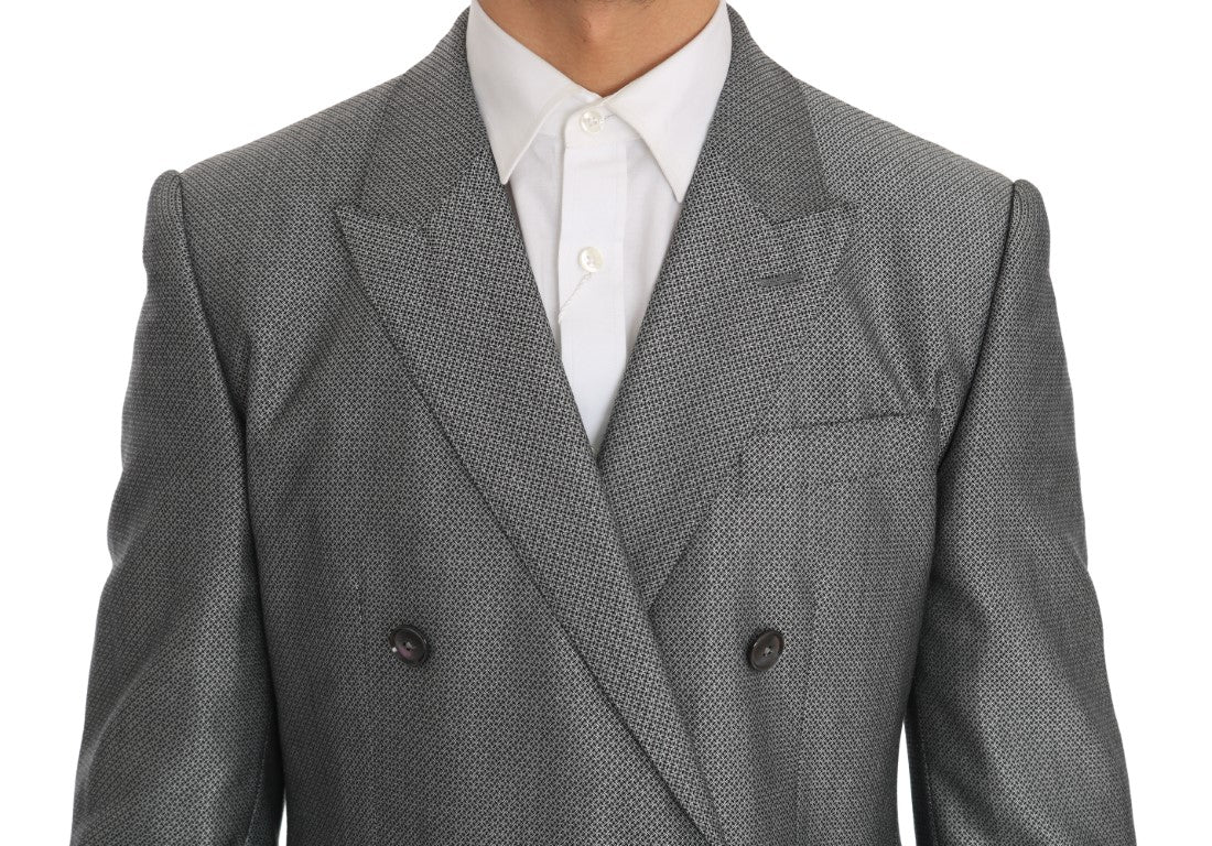 Elegante traje negro cruzado