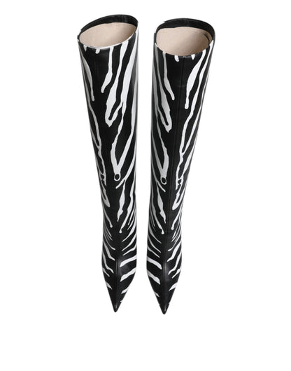 Botas altas con tacón de cebra en blanco y negro