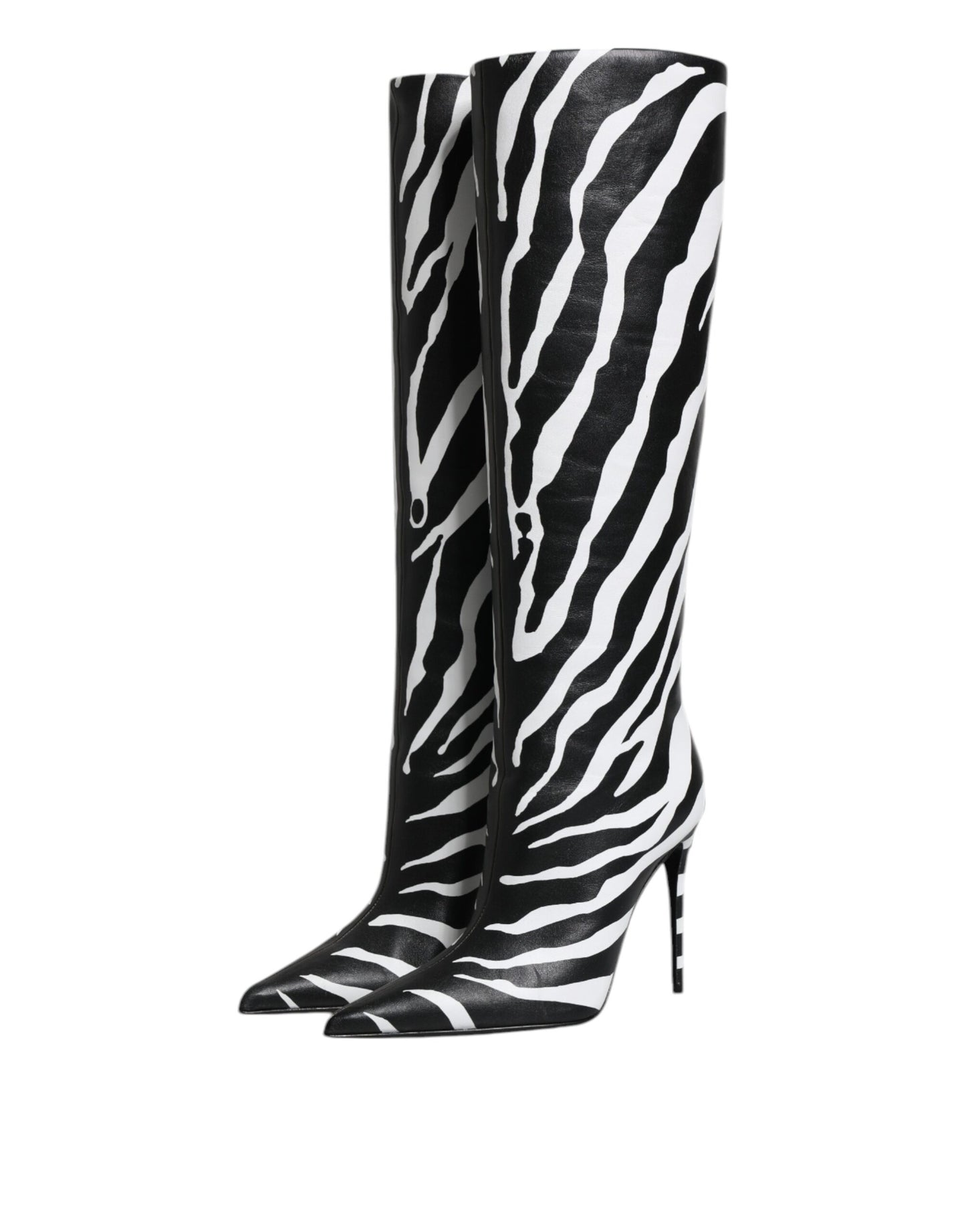 Botas altas con tacón de cebra en blanco y negro