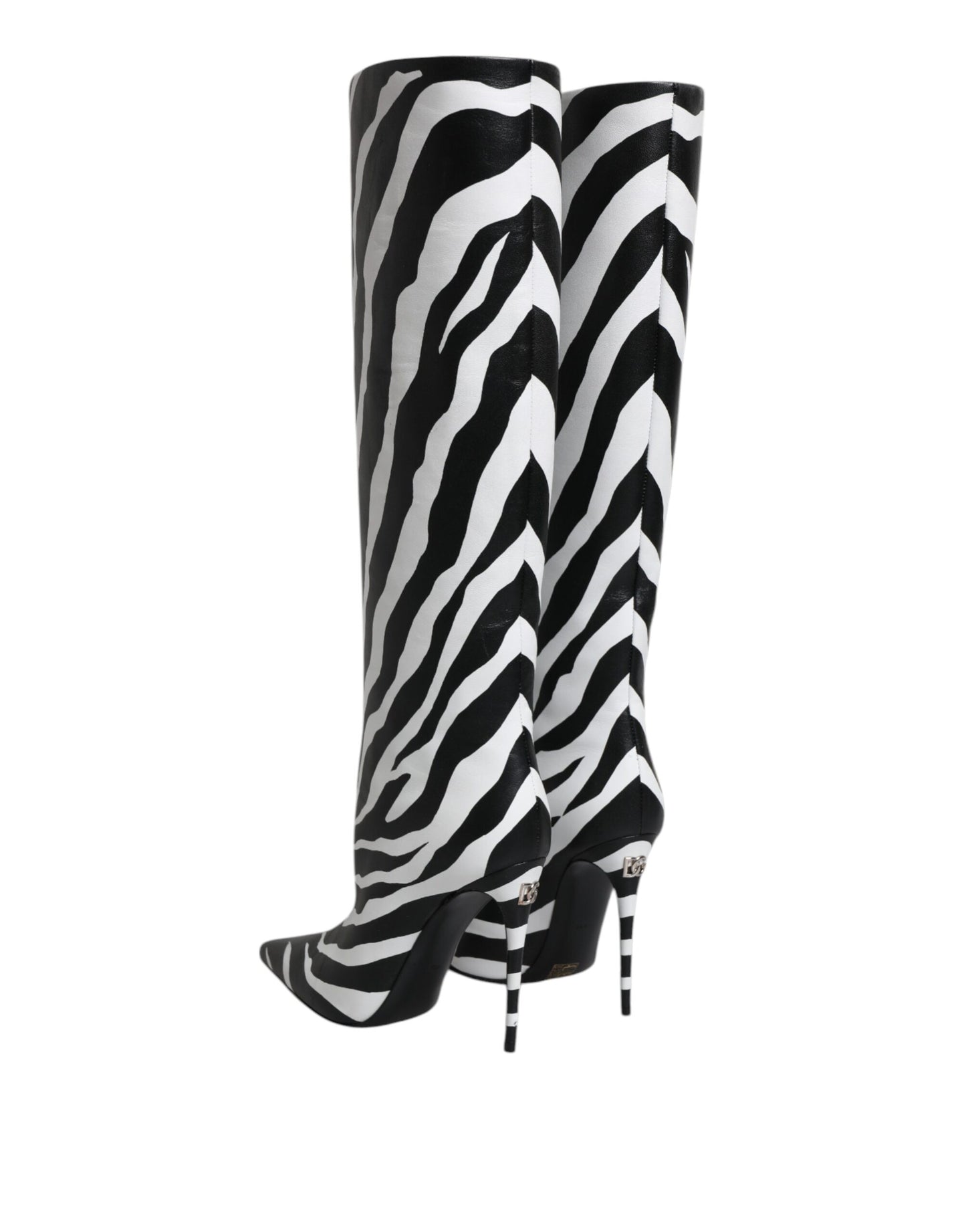 Botas altas con tacón de cebra en blanco y negro
