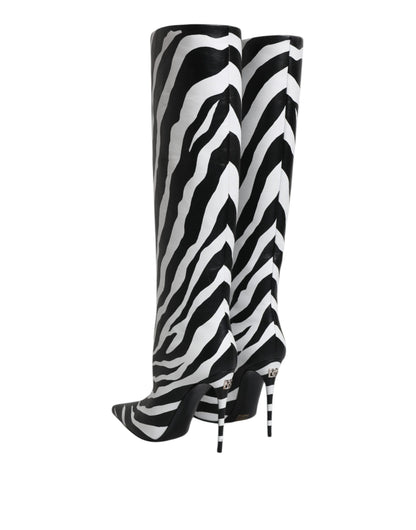 Botas altas con tacón de cebra en blanco y negro