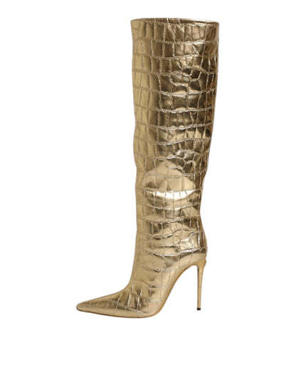 Botas altas con tacón de aguja de cuero dorado