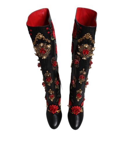 Botas de tacón de piel con adornos de rosas negras