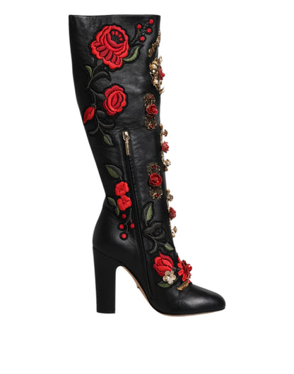 Botas de tacón de piel con adornos de rosas negras