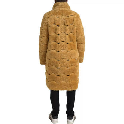 Chaqueta larga de lana amarilla tipo osito de peluche