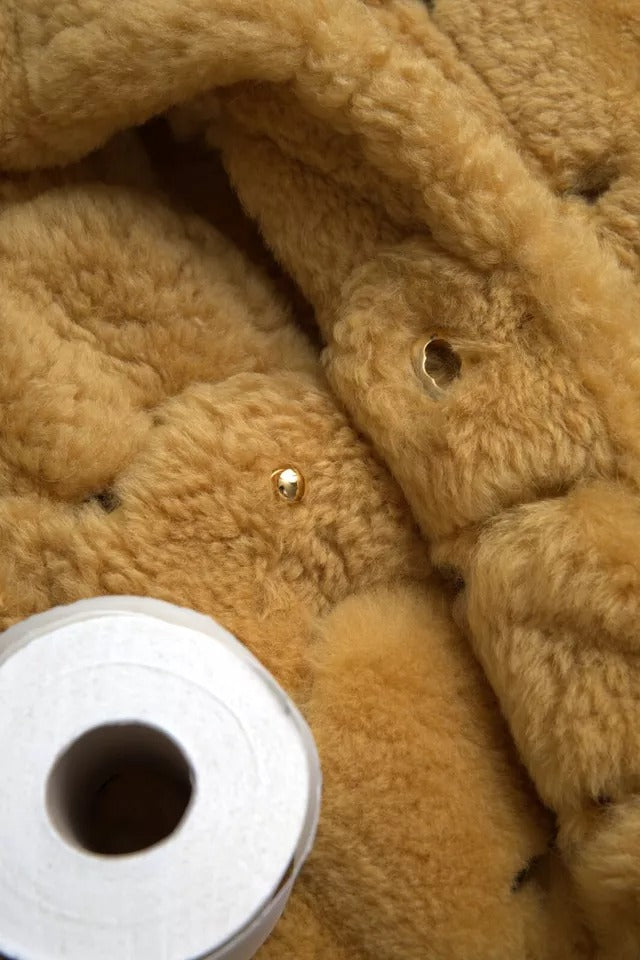 Chaqueta larga de lana amarilla tipo osito de peluche